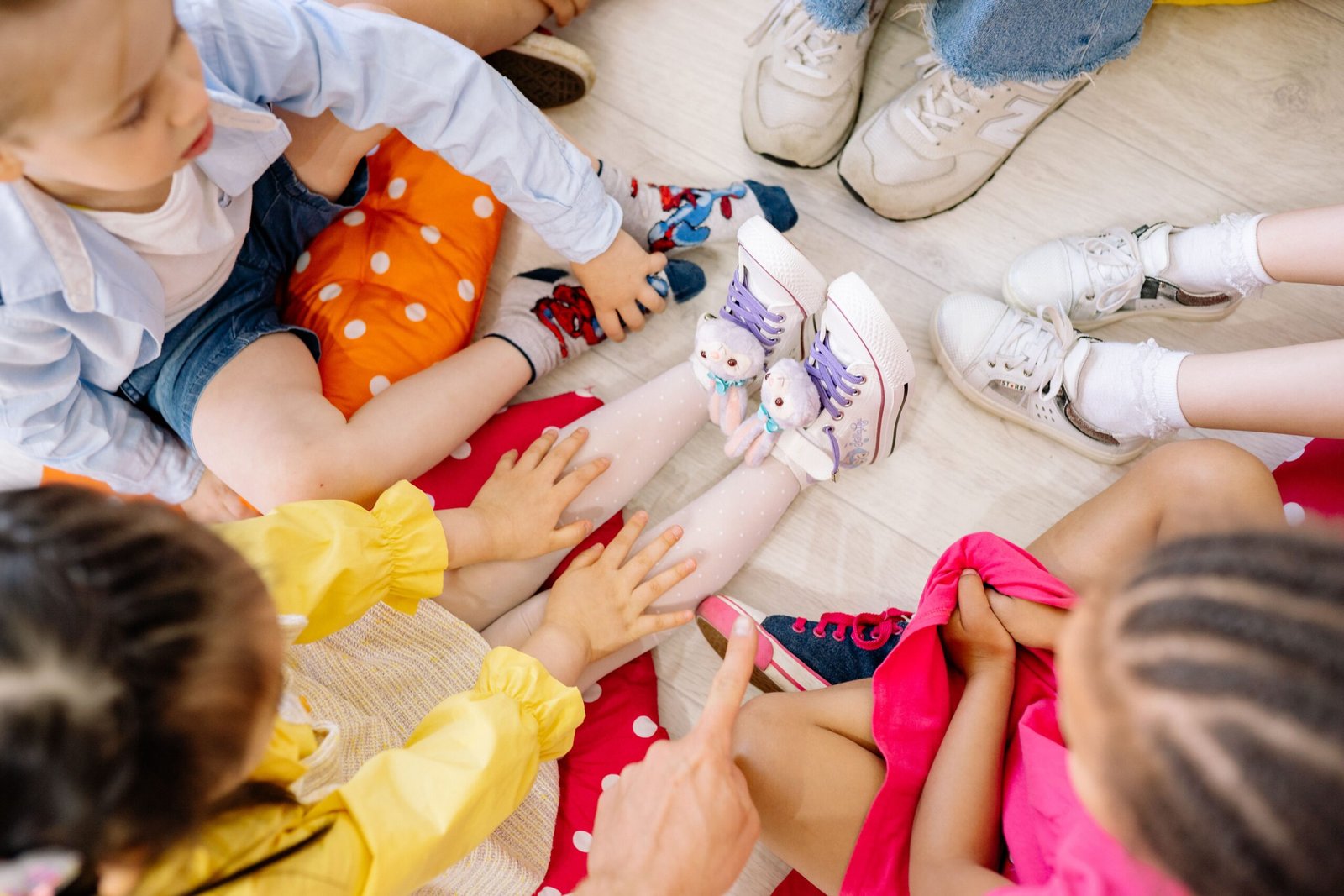 KIDS SHOES